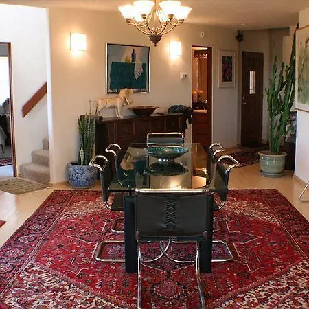 Sunlit Hills Art And Views Three-bedroom *