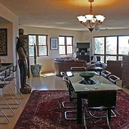 Sunlit Hills Art And Views Three-bedroom Holiday home Santa Fe